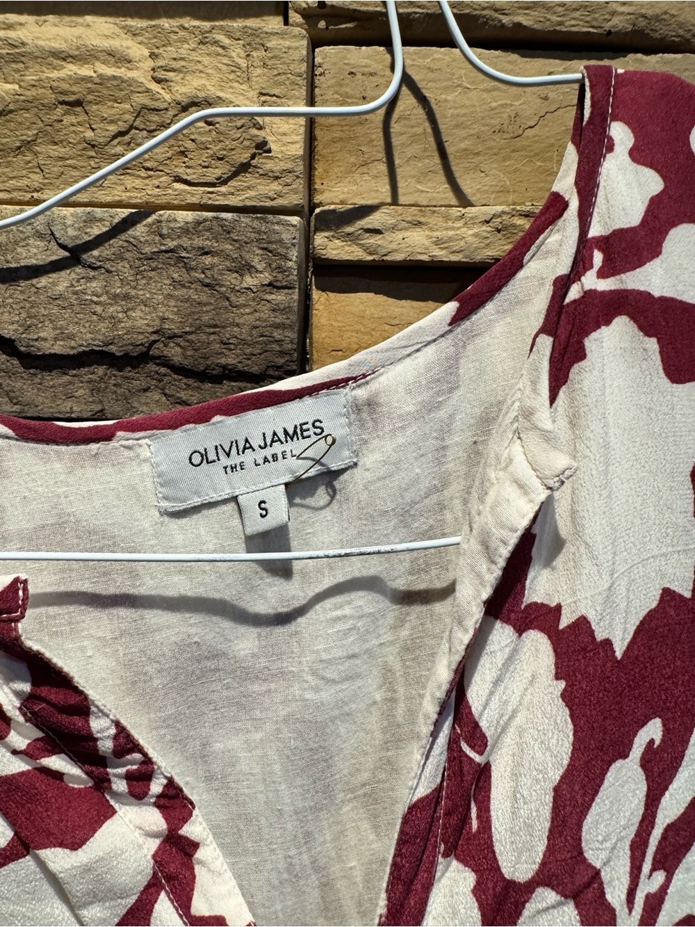 Olivia James the label Women's White and Burgundy Floral Maxi Dress size small - Picture 2 of 4